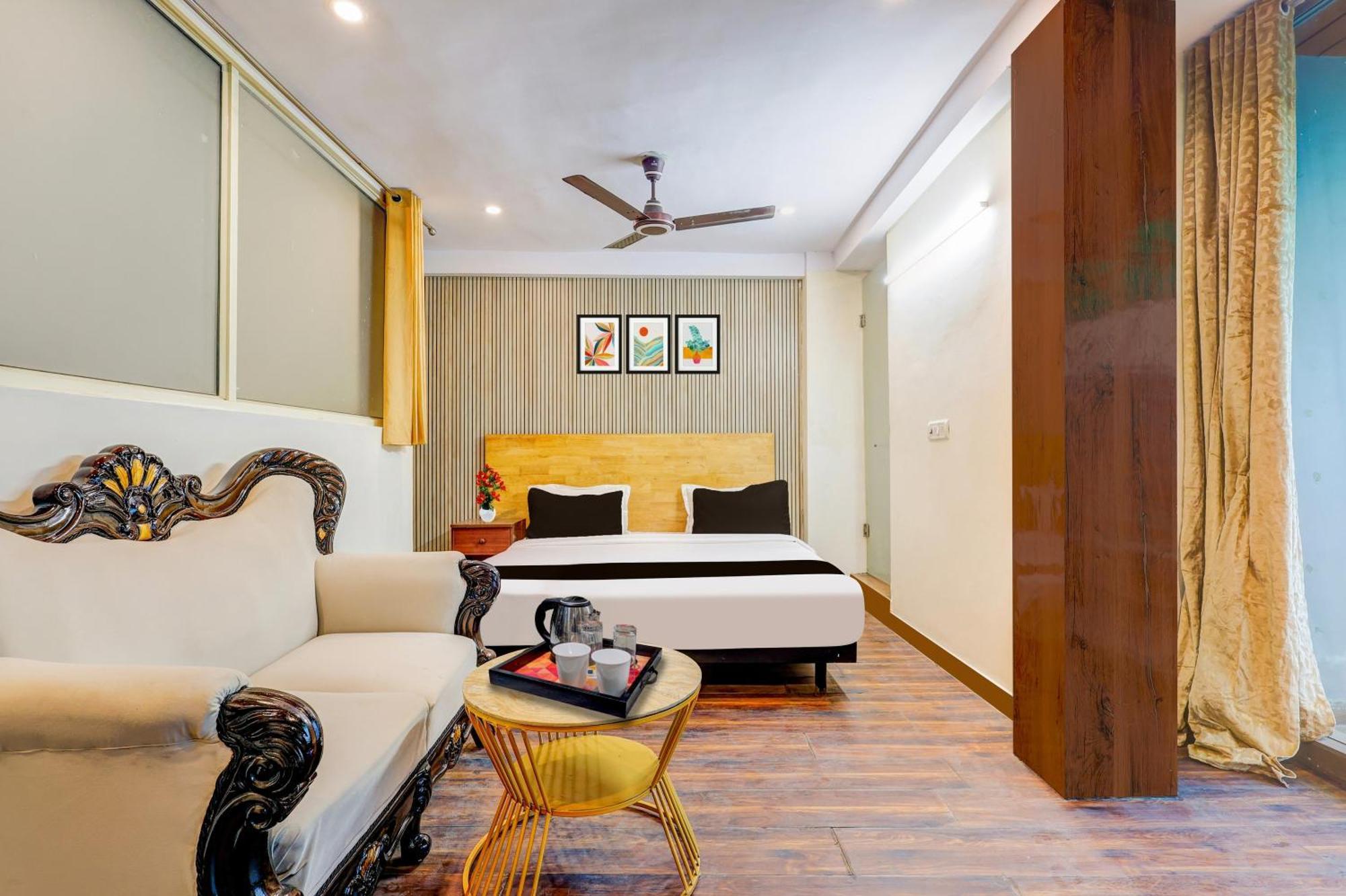 O Hari Nagar Ashram Hotel *